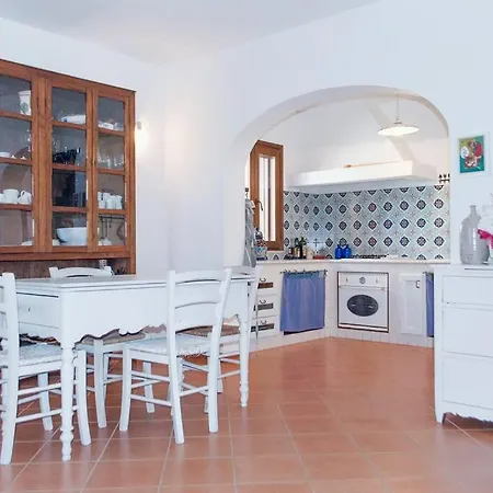 Petrosa, Pescoluse